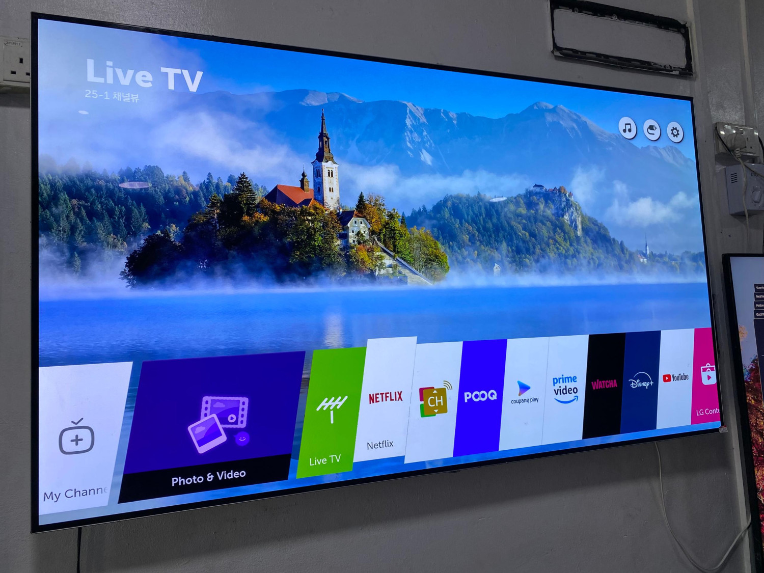 LG 55inch Smart OLED 4K CX TV (2020)