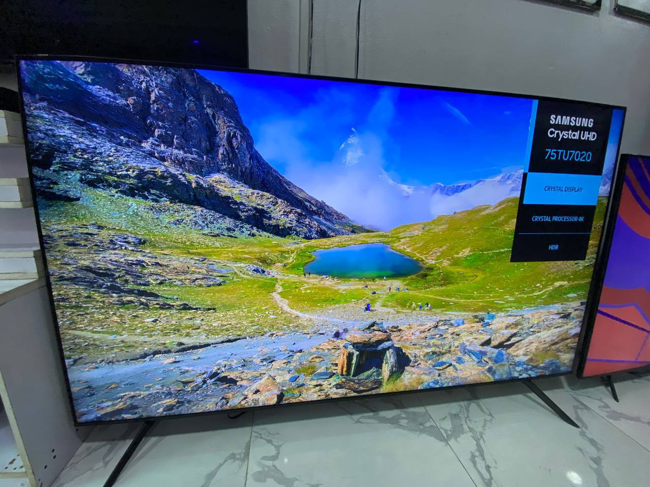 Samsung Smart Hub 75" QLED 4K HDR TV [2020]